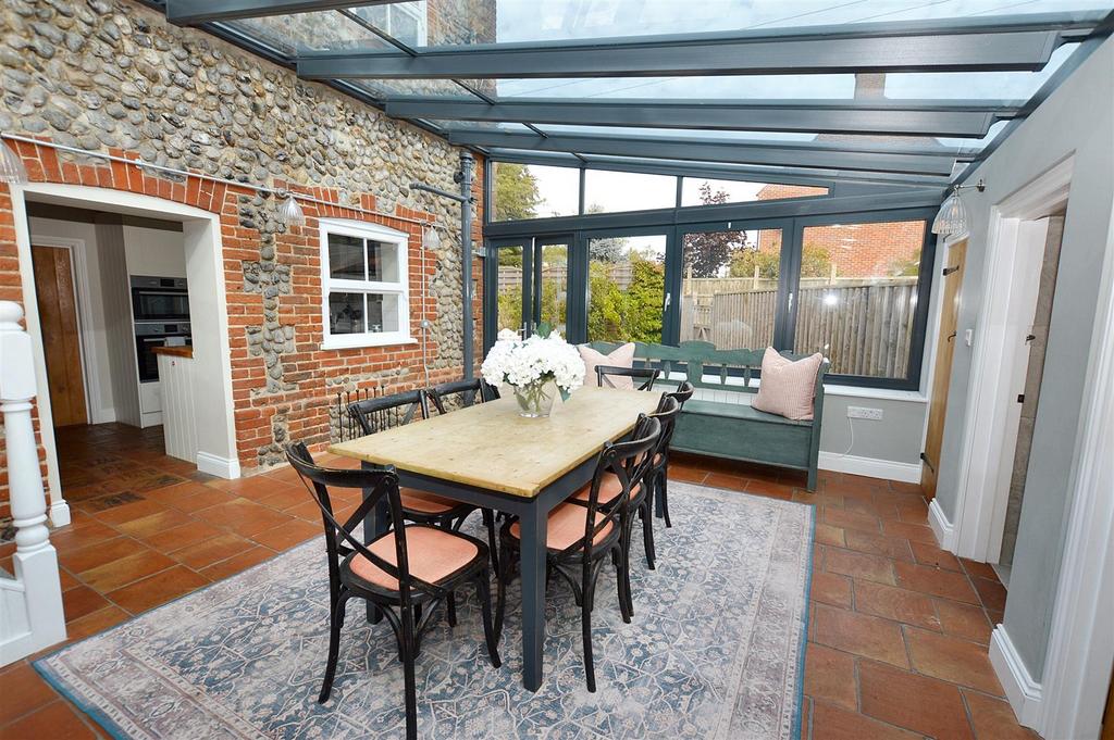 DSC 0011 - 2025-09-11 T131606.880.jpg