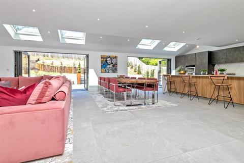 5 bedroom detached house for sale, Silverwood Barns ,St. Albans Road, Sandridge