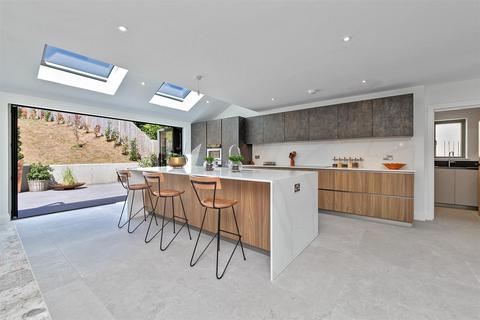 5 bedroom detached house for sale, Silverwood Barns ,St. Albans Road, Sandridge