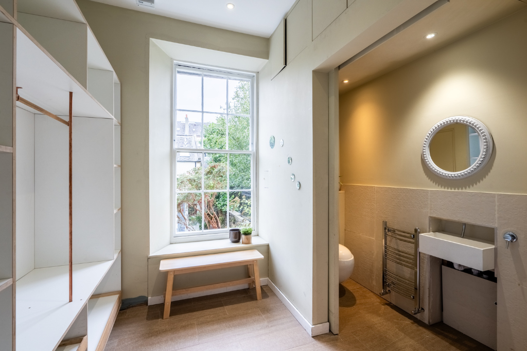 Cloakroom &amp; WC - 8 Broughton Place