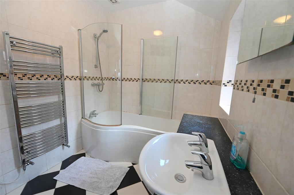 Bathroom1.JPG