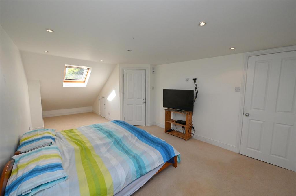 Bedroom1.1.JPG