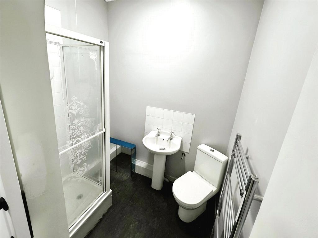 Room 5 Shower Room