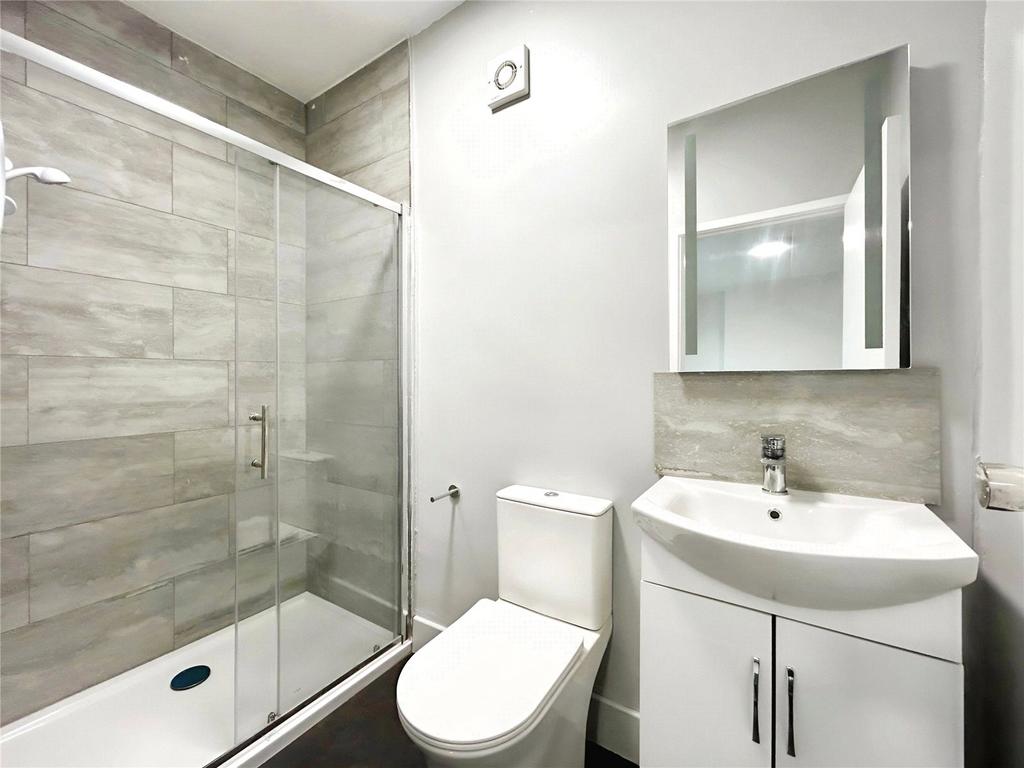 Room 4 Shower Room