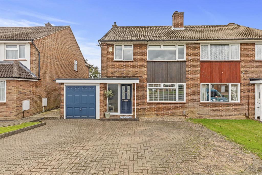 22 The Pastures, HP13 5 LZ-14.jpg