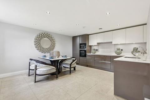 2 bedroom flat to rent, London WD23
