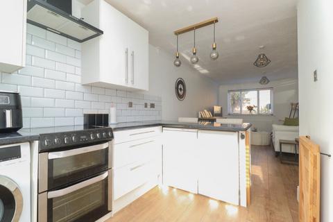 16 Alkham Close, Cliftonville, Margate, CT9 3JP