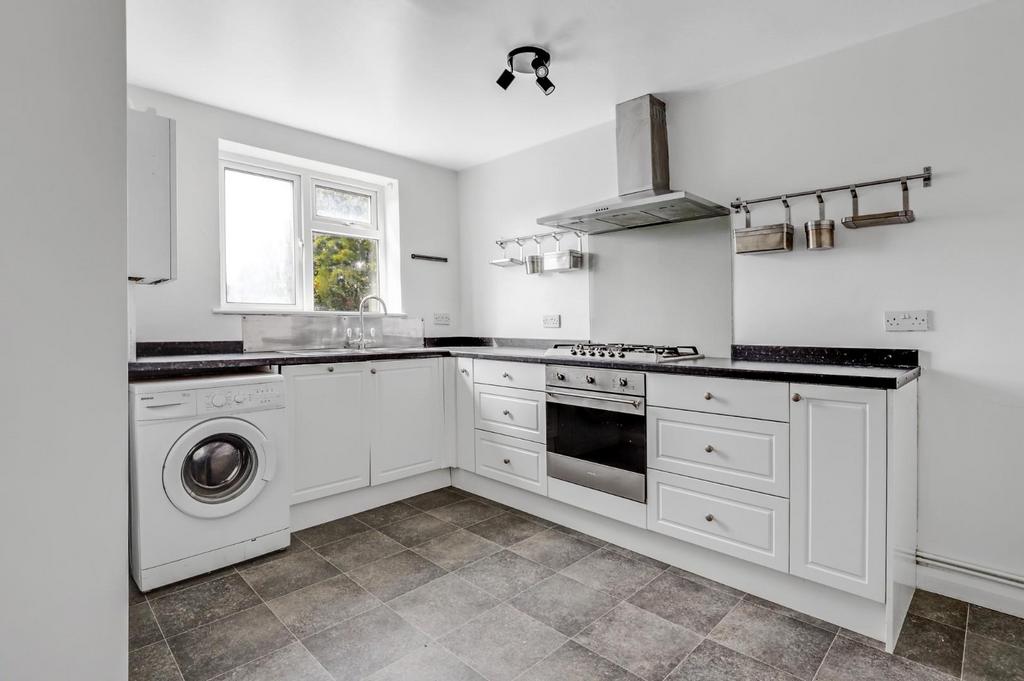 02-6c6b JHProp Wpen - 14 Evelina Court - 2.jpg