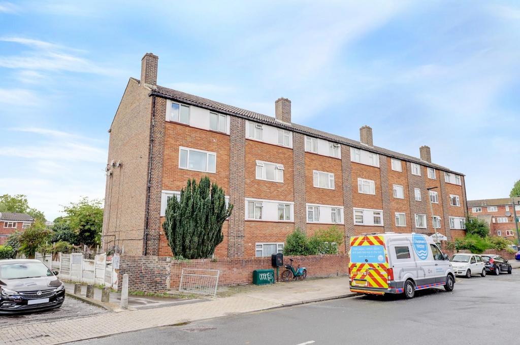 01-890a JHProp Wpen - 14 Evelina Court - 43.jpg