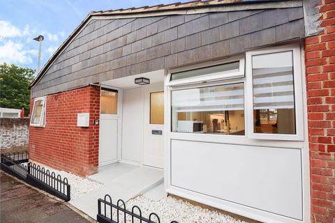 undefined, Ogilvie Square, Calne SN11