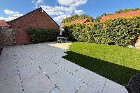 2 bedroom detached bungalow for sale, Farmers Lane, Tidbury Green, Solihull, B90 1UU