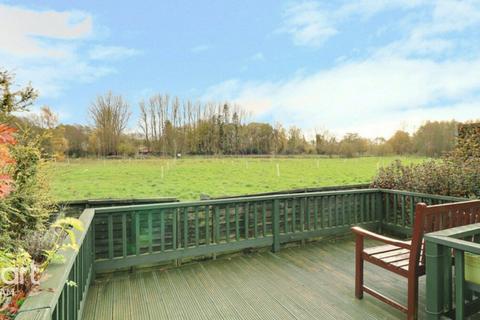 3 bedroom semi-detached house for sale, Osier Close, Scarning