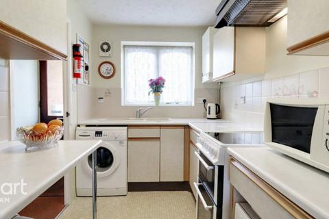 undefined, Osier Close, Scarning
