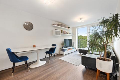 2 bedroom flat for sale, Whitestone Way, Croydon, CR0
