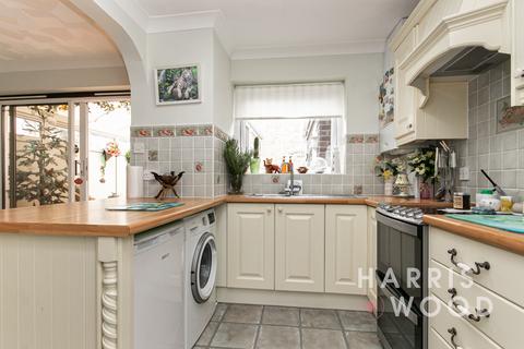 3 bedroom terraced house for sale, Avon Way, Colchester, Essex, CO4