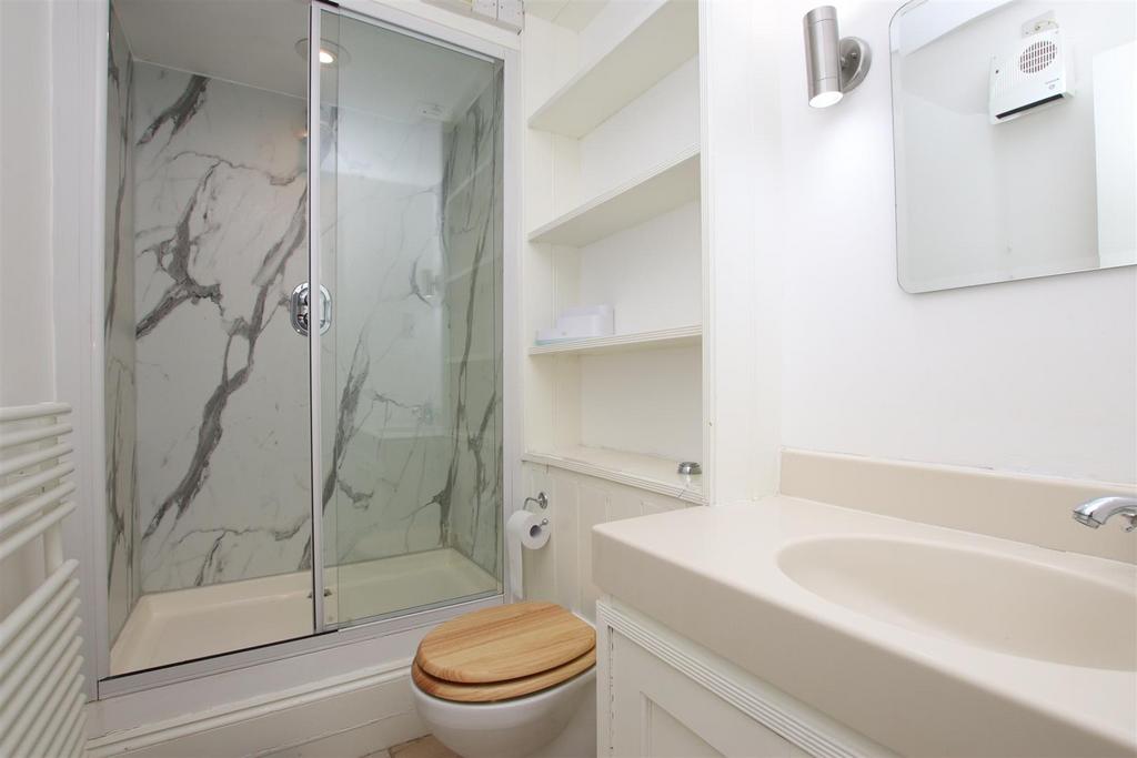 Shower room.JPG