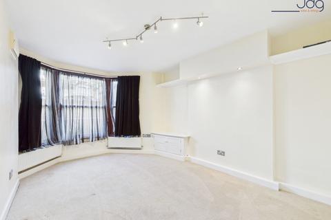 1 bedroom flat to rent, West End Road, Morecambe, LA4