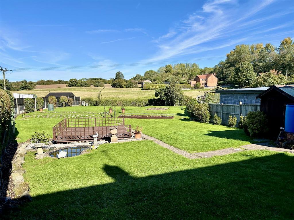 Garden1.JPG