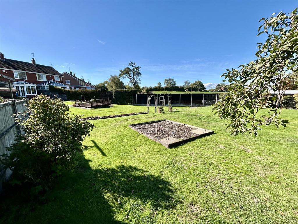 Garden3.JPG