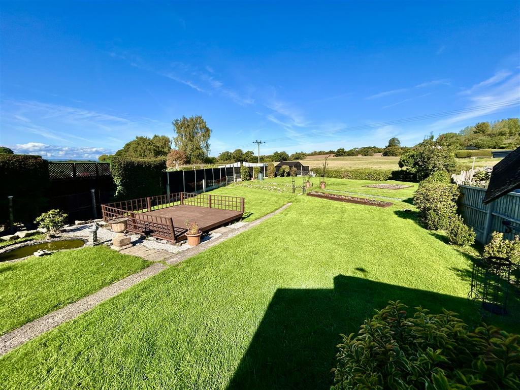 Garden2.JPG