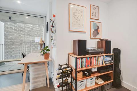 1 bedroom apartment for sale, at New Tannery Way, London, London SE1
