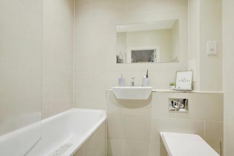 1 bedroom flat for sale, Victoria Avenue, Southend-on-sea, SS2