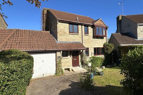 16 Awdry Close, Chippenham, SN14 0TQ
