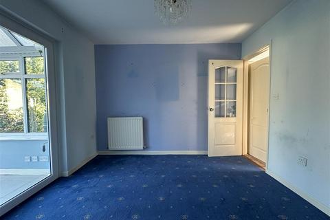 16 Awdry Close, Chippenham, SN14 0TQ