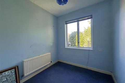 16 Awdry Close, Chippenham, SN14 0TQ