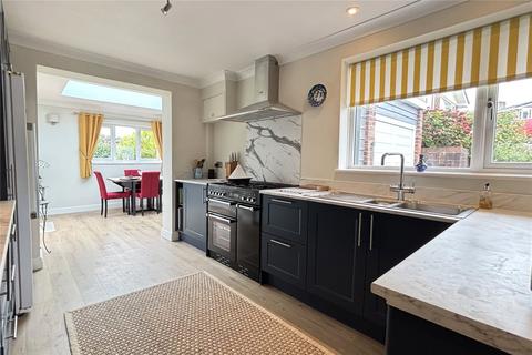 3 Broadway, Warminster, BA12 8EB
