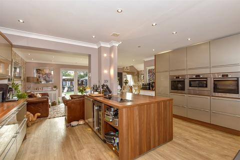 4 bedroom detached house for sale, Russett Close, Aylesford, Kent