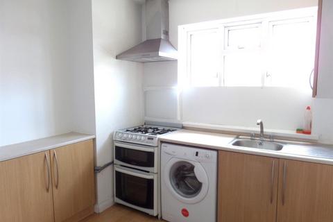 1 bedroom flat to rent, Whiteheart Avenue, Middlesex UB8