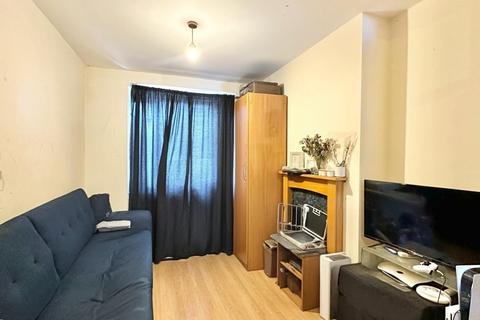 undefined, Kennard Street, London E16