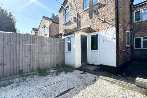 3 bedroom terraced house for sale, Kennard Street, London E16