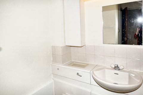 undefined, Hawthorne Crescent, West Drayton, UB7