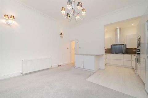 2 bedroom flat for sale, Devonshire Place, London W1G