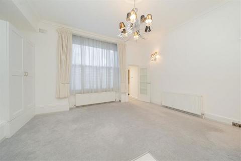 2 bedroom flat for sale, Devonshire Place, London W1G