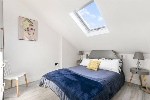 2 bedroom apartment for sale, Upper Richmond Road West, East Sheen, SW14