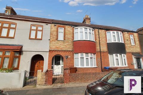 3 bedroom terraced house for sale, Larkfield Avenue,  Gillingham, ME7