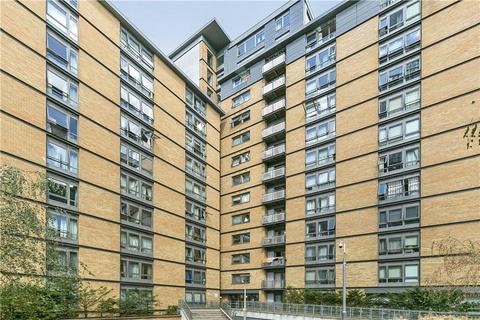 Victoria Road, London, W3