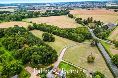 3 bedroom detached house for sale, Sudbury Road, Halstead, Essex, CO9