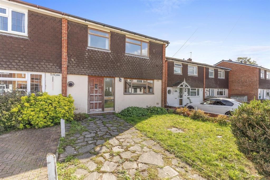 38 Harries Way, HP15 6 UE-1.jpg