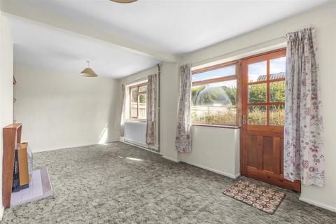 undefined, Harries Way, Holmer Green HP15