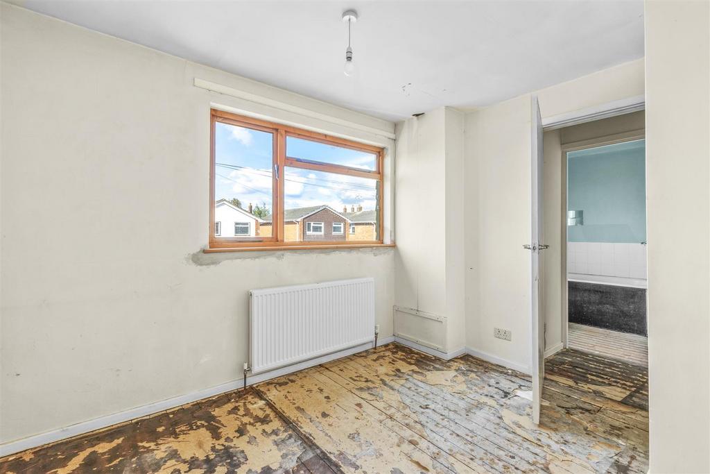 38 Harries Way, HP15 6 UE-8.jpg
