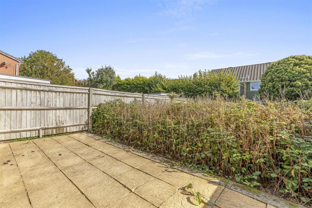 38 Harries Way, HP15 6 UE-3.jpg