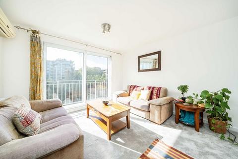 2 bedroom flat for sale, Gordon Road, London W5