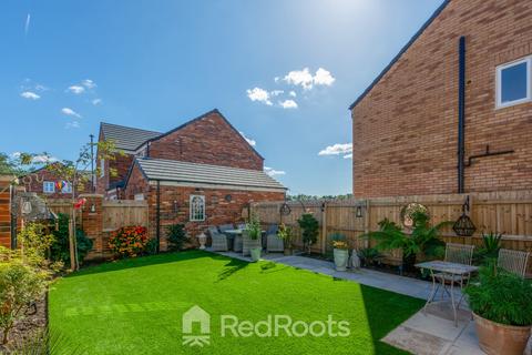 3 bedroom detached house for sale, Herringbone Drive, Doncaster DN4