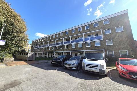 3 bedroom maisonette for sale, Perry Gardens, Poole, BH15