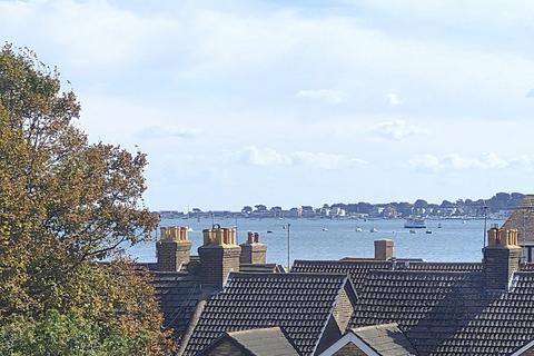 3 bedroom maisonette for sale, Perry Gardens, Poole, BH15