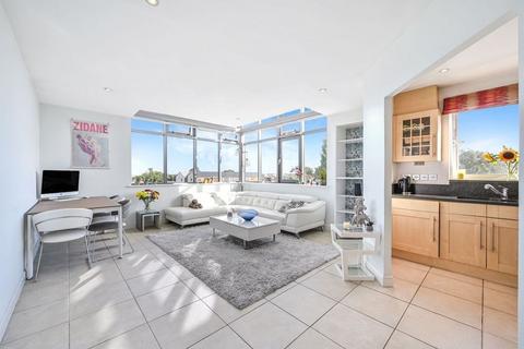 1 bedroom flat for sale, Lamberts Road, Surbiton KT5